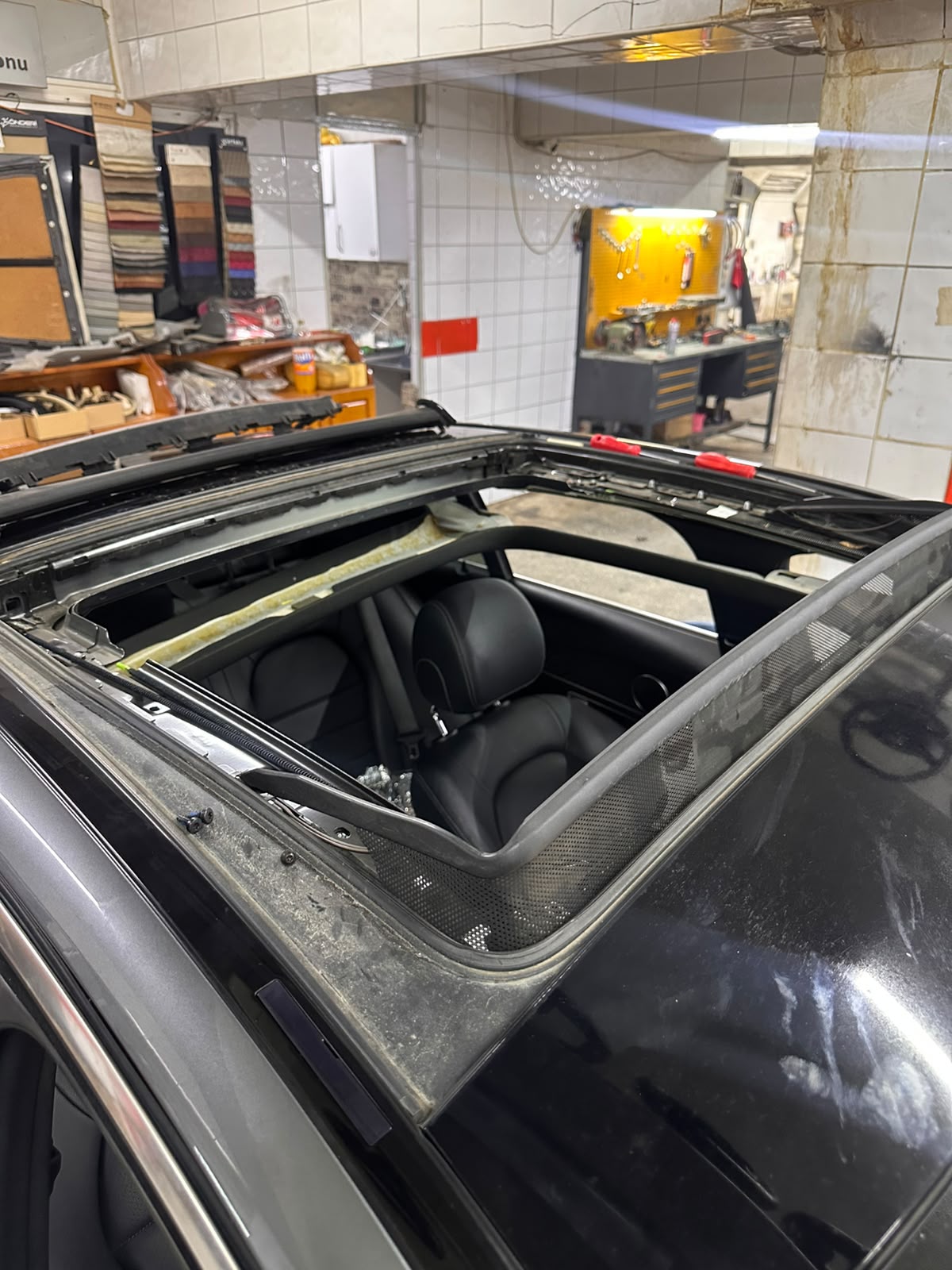 Sunroof onarım öncesi, arızalı sunroof